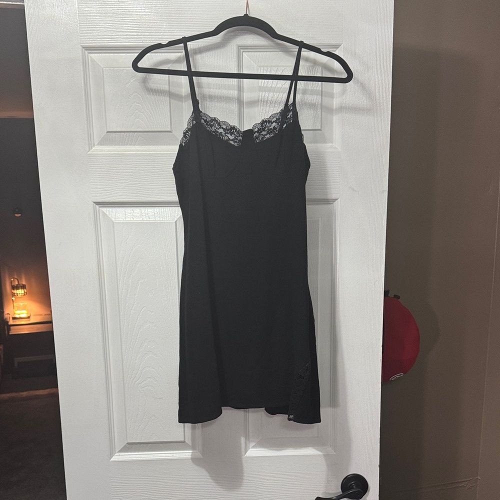 Elegant Black Lace Mini Dress